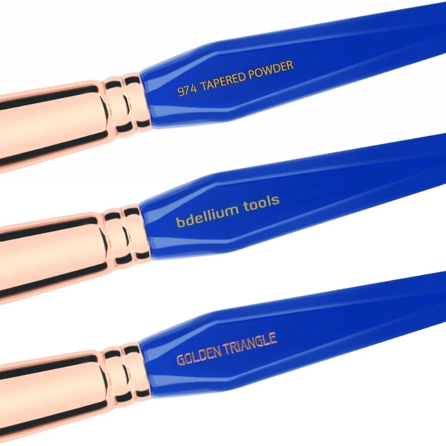 Cọ trang điểm phủ phấn và má hồng Bdellium Tools Tapered Powder B974
