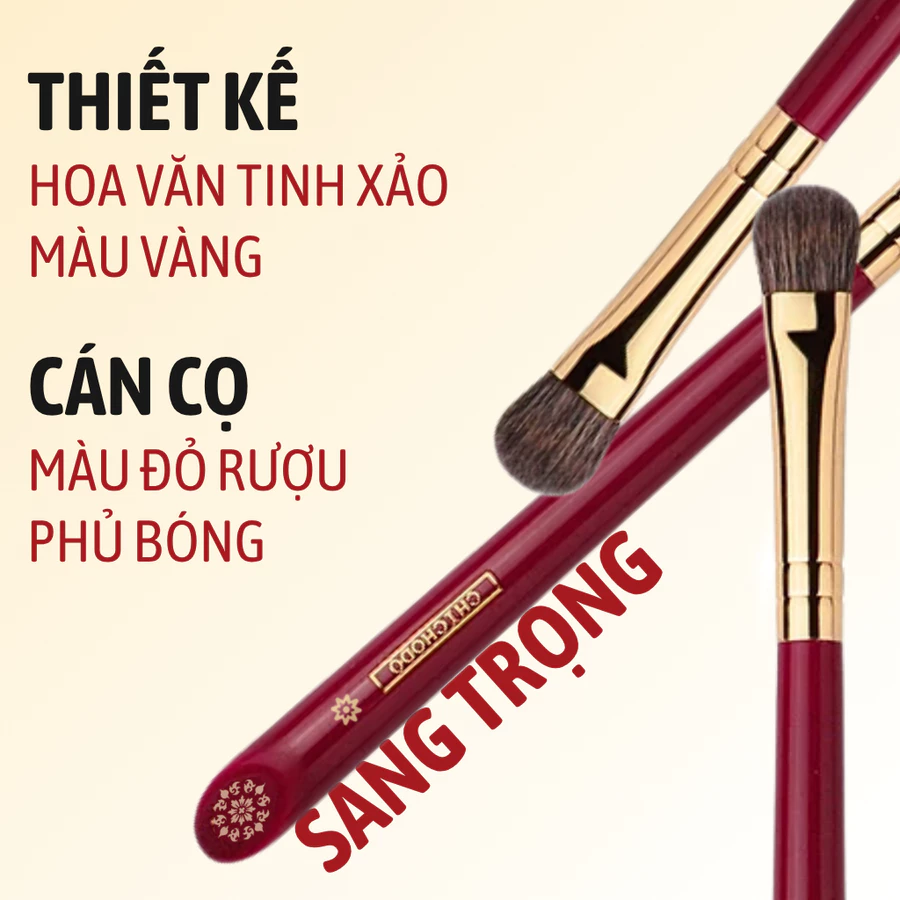 Cọ Nhấn Sáng Tán Bầu Mắt CHICHODO Large Shader C114 – Lông Tự Nhiên Mềm Mịn Bám Phấn Tốt