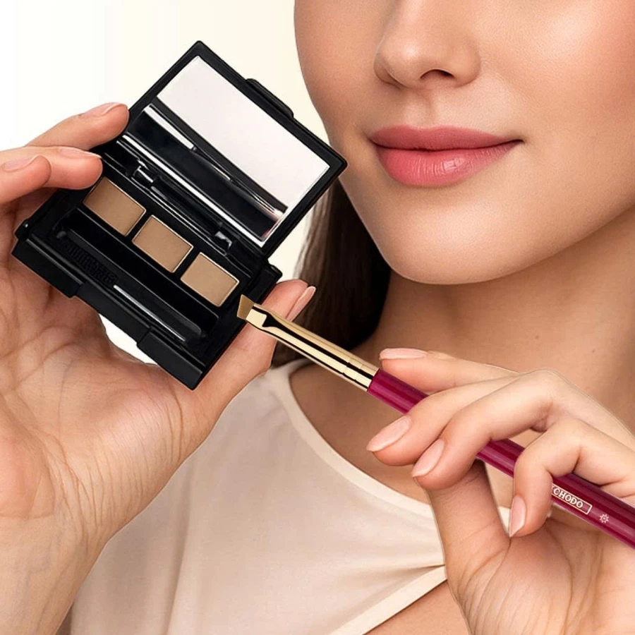 Cọ Tán Màu Chân Mày/Định Hình Khuôn Mày Đầu Xéo Lông Dày CHICHODO Angled Brow C118