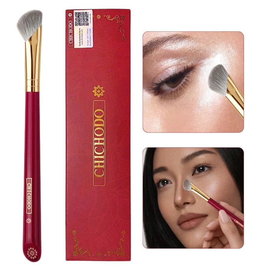 Cọ Đánh Highlight/Khối Mũi/Bắt sáng vùng chữ T CHICHODO Half Fan Highlighter C127