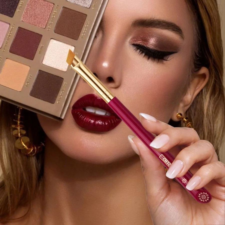 Cọ Kẻ Mắt/Cọ Viền Mắt Phẩy Sợi/Tém Mày Chuẩn Xác CHICHODO Angled Thin Liner/Brow C130