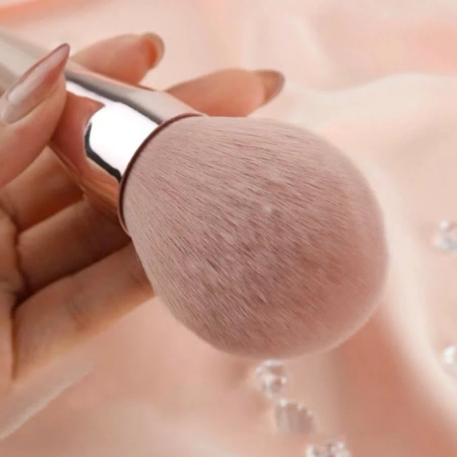 Cọ Phủ Phấn Mặt COLOURPOP Powder Brush C101