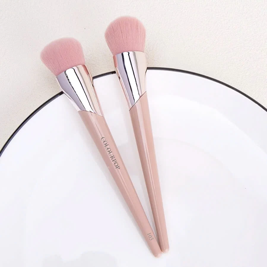 Cọ Đa Năng Tán Kem Nền Và Má Kem COLOURPOP Foundation Brush C103