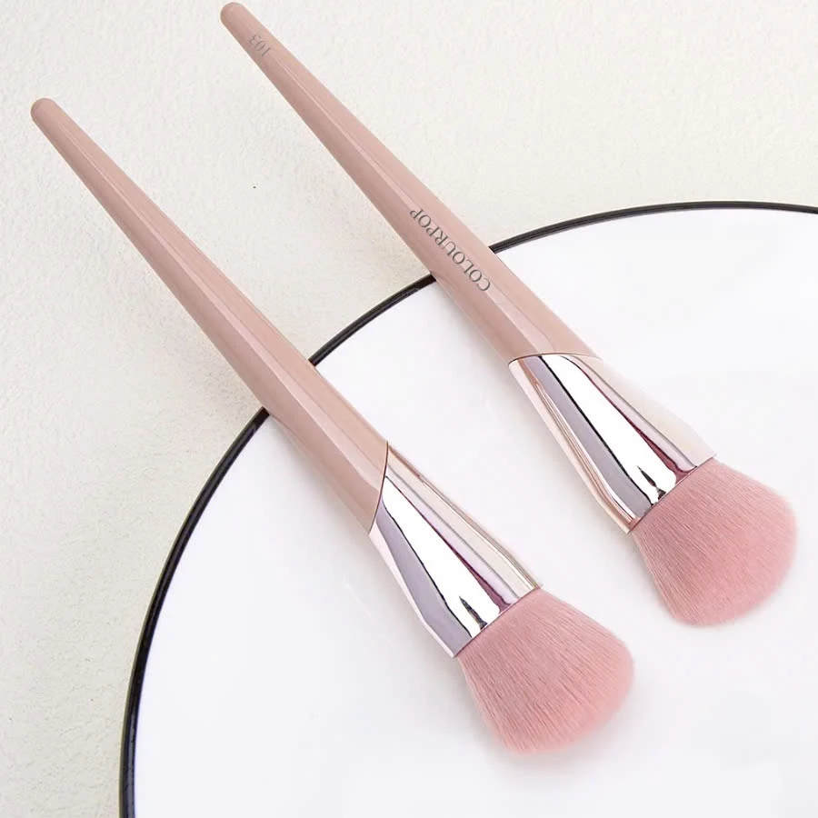 Cọ Đa Năng Tán Kem Nền Và Má Kem COLOURPOP Foundation Brush C103