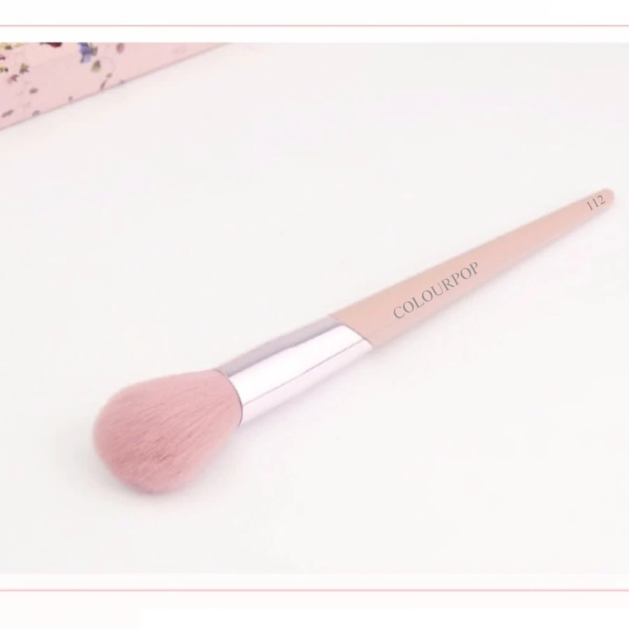 Cọ Phủ Phấn Và Má Hồng Lông Mềm COLOURPOP Blush Brush C112