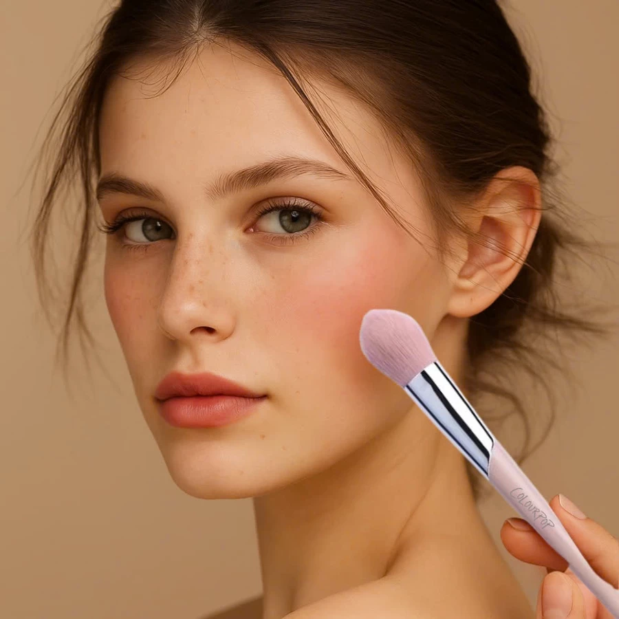 Cọ Má Hồng Và Highlight Dạng Nén COLOURPOP Blush Brush C118