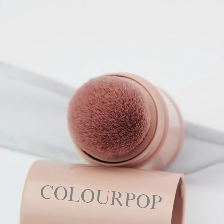 Cọ Có Nắp Tán Kem Nền Và Má Hồng COLOURPOP Kabuki Brush C126