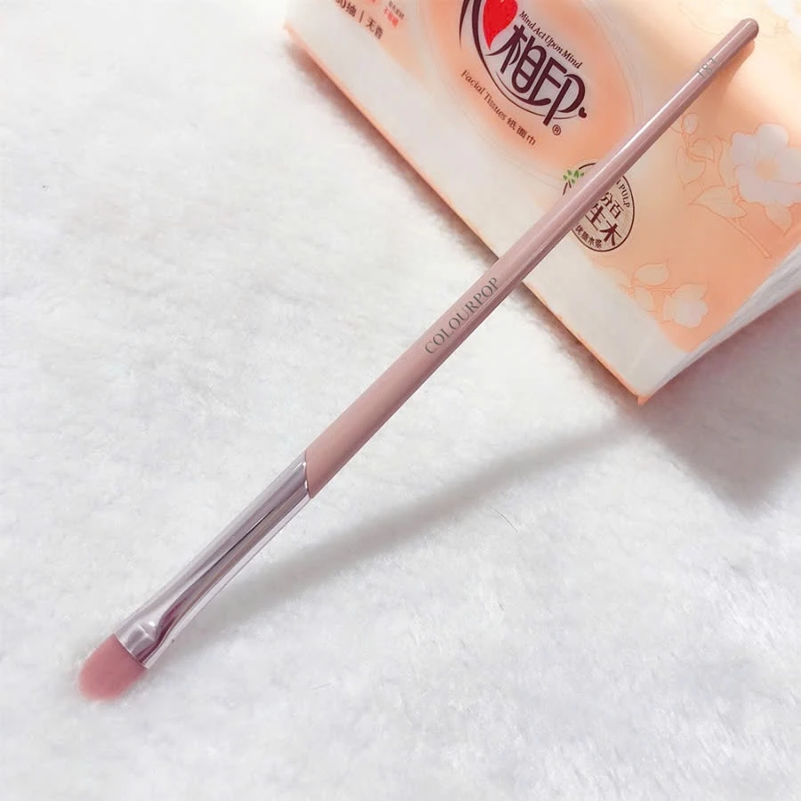 Cọ Che Khuyết Điểm COLOURPOP Concealer Brush C183