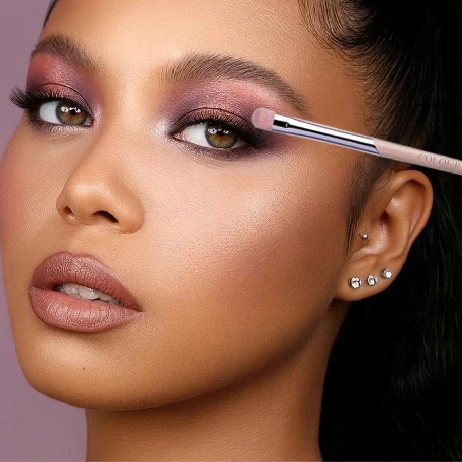 Cọ Bầu Mắt Nhỏ Tán Phấn COLOURPOP Eye Shadow Brush C185