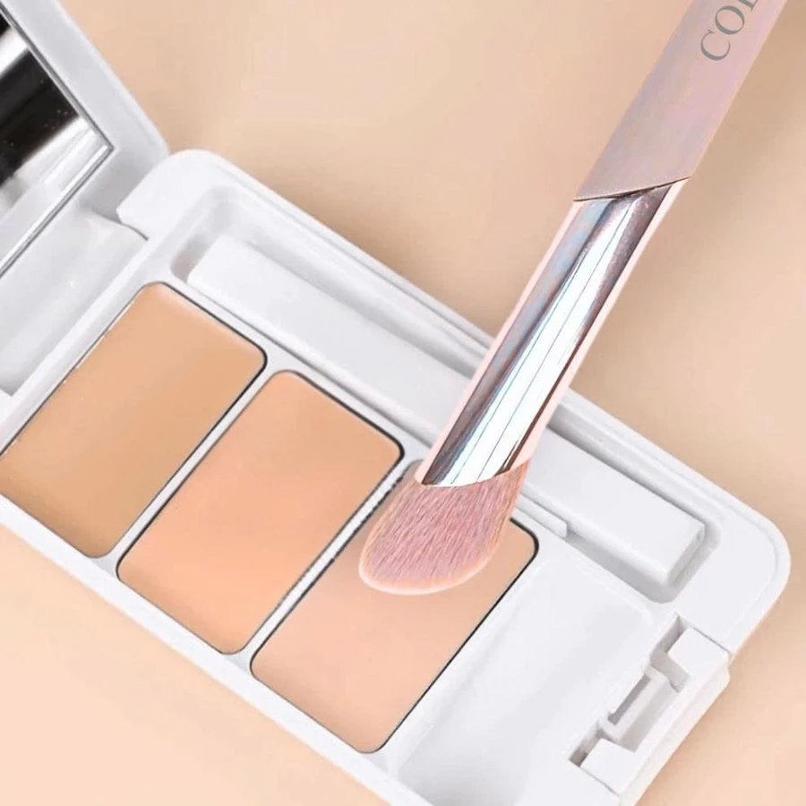 Cọ Che Khuyết Điểm Và Tạo Khối Sống Mũi COLOURPOP Concealer Brush C189