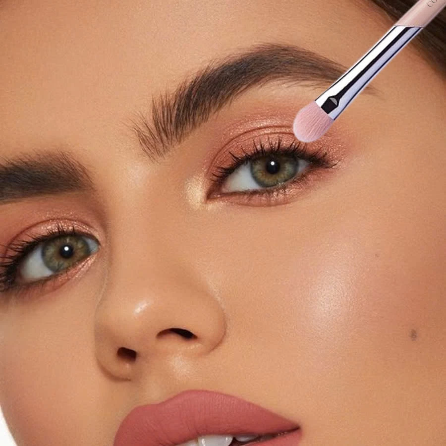Cọ Tán Mắt Và Che Khuyết Điểm Dạng Kem COLOURPOP Eye Shadow Brush C201