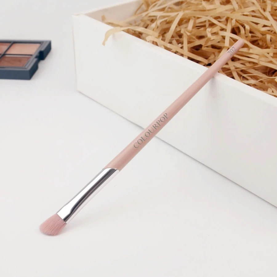 Cọ Tạo Khối Sống Mũi COLOURPOP Nose Contour Brush C202