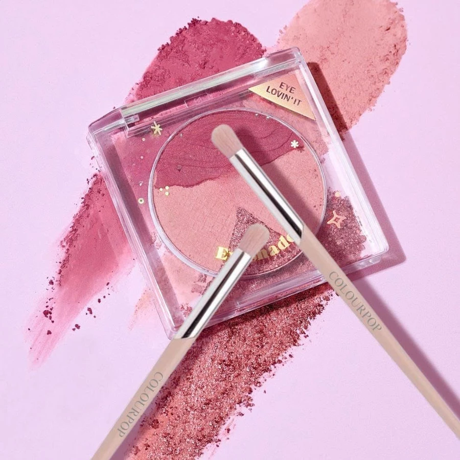 Cọ Mắt Tròn Tán Và Nhấn Đuôi COLOURPOP Eye Shadow Brush C204