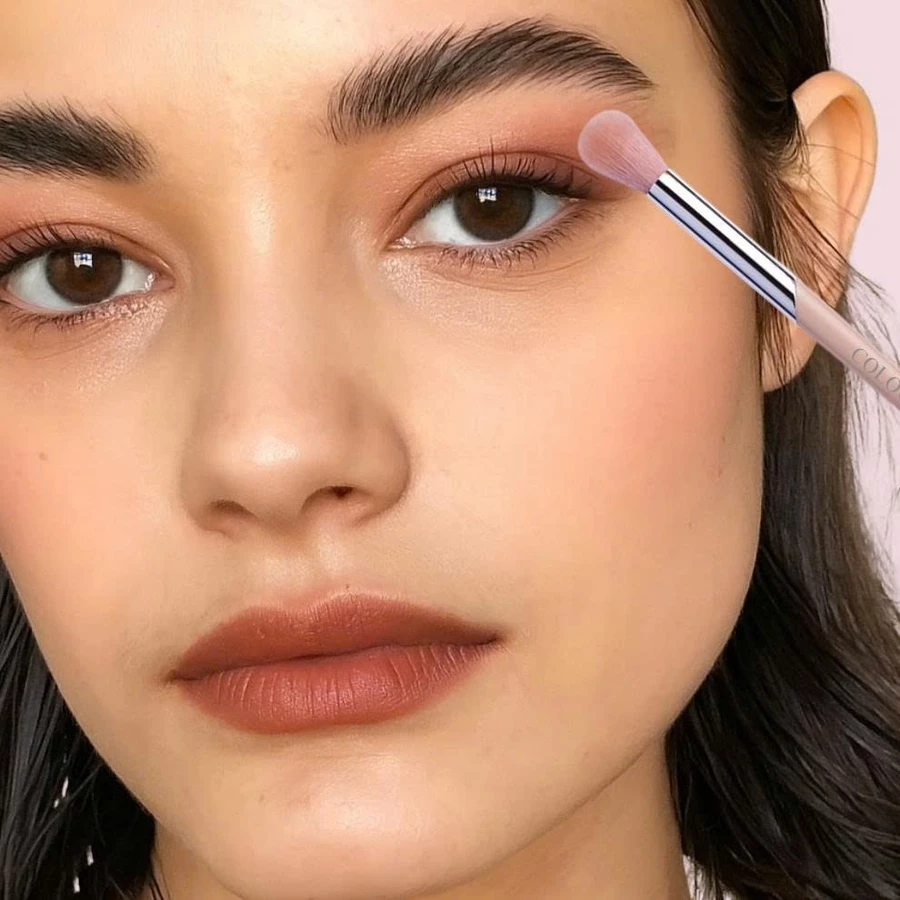  Cọ Tán Highlight Mắt COLOURPOP Eye Highlight Brush C210