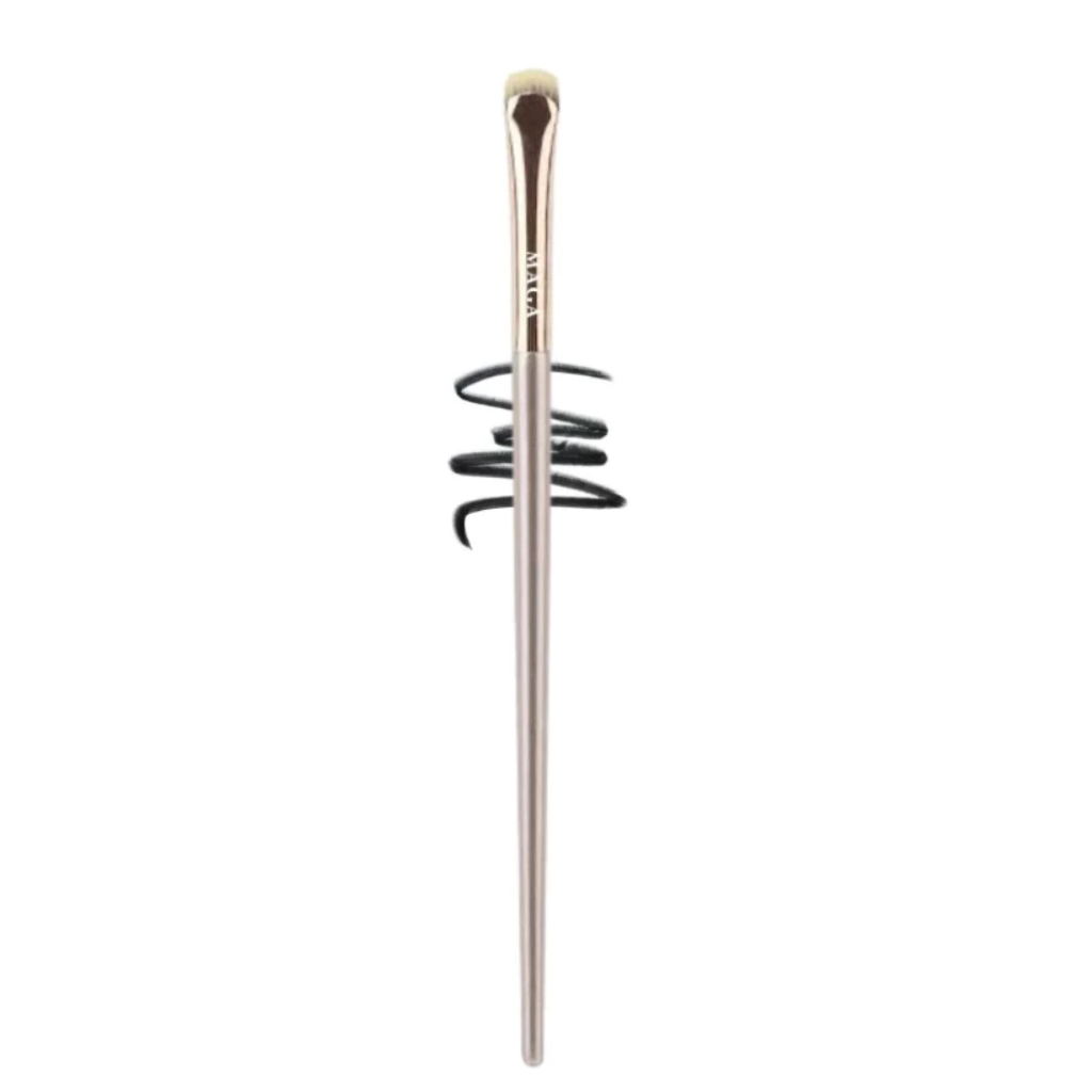 Cọ Kẻ Mí Dưới, Mí Mắt, Bọng Mắt Hình Lưỡi Liềm MAGA Crescent Eyeliner MA106 (Màu Mạ Vàng)