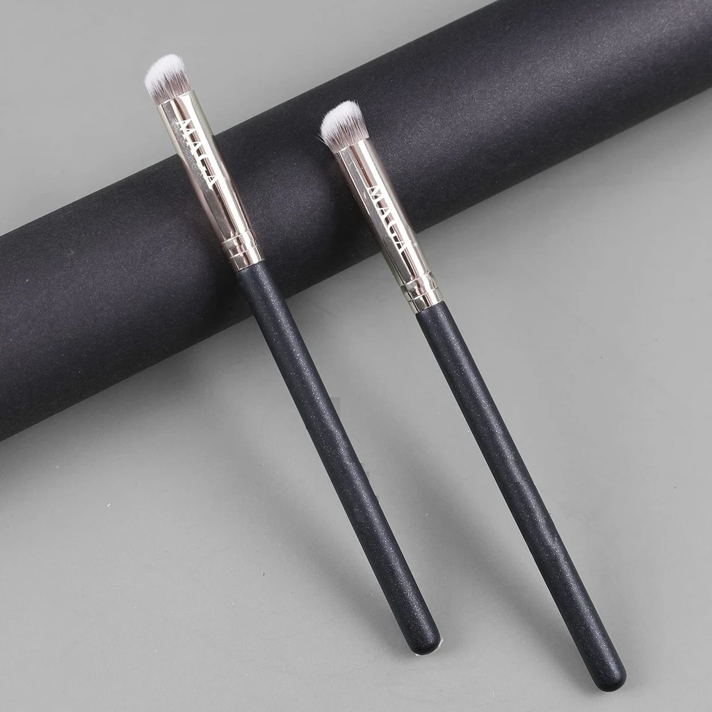 Cọ Che Khuyết Điểm Đầu Vát MAGA Concealer Brush MA370