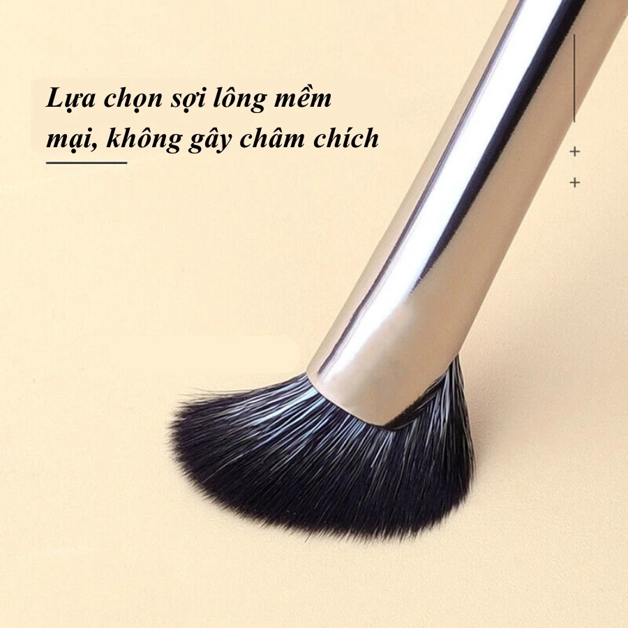 Cọ Đánh Khối Mũi Dạng Quạt Cọ Highlight Che Khuyết Điểm Mũi MAGA Fan Shaped Nose Contour (Đen) MA40