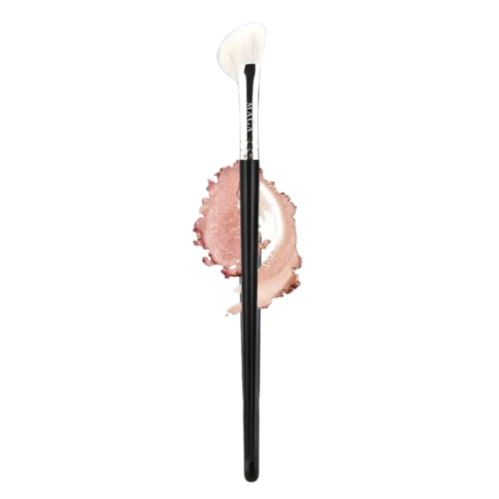 Cọ Đánh Khối Mũi Dạng Quạt Cọ Highlight Che Khuyết Điểm Mũi MAGA Fan Shaped Nose Contour MA42