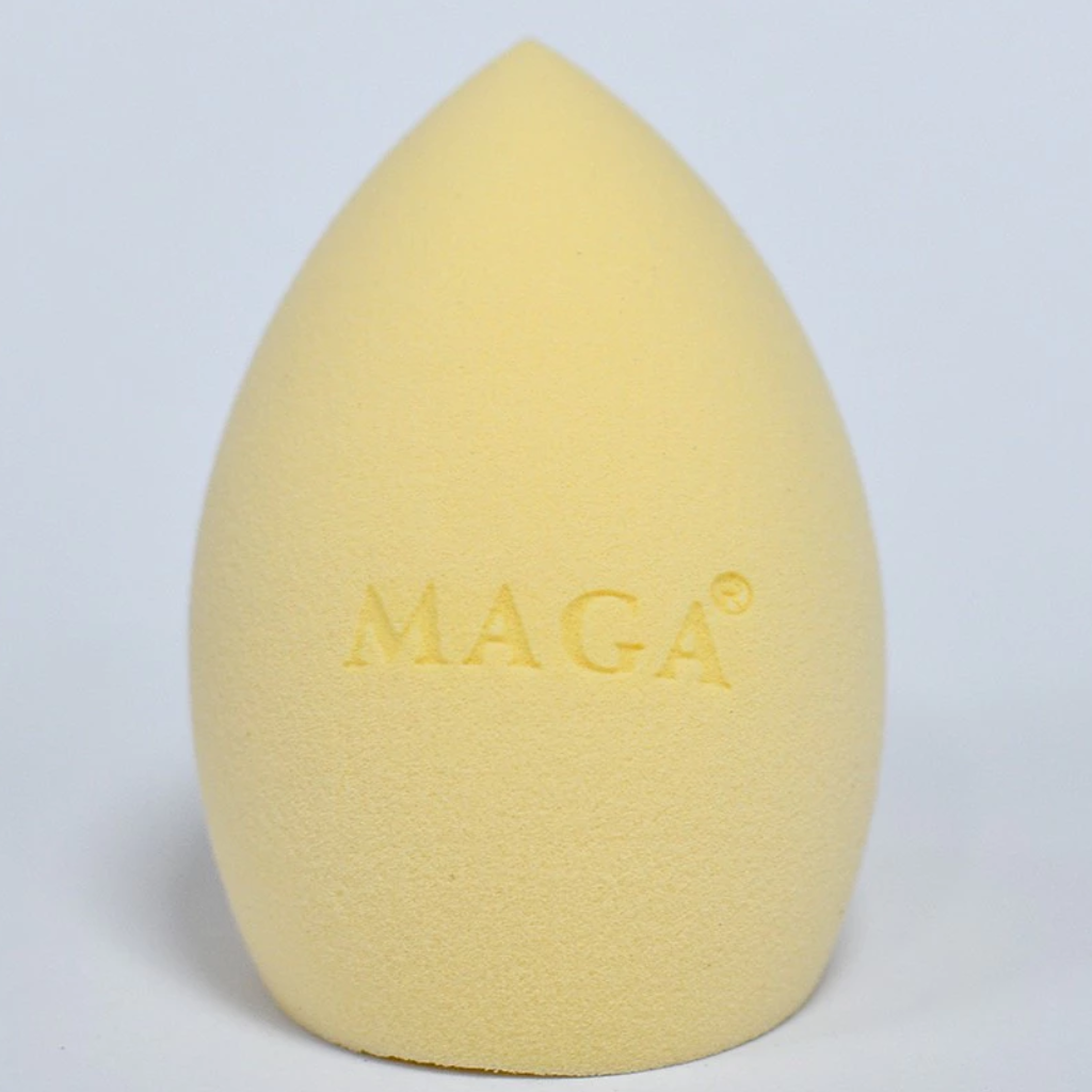 Mút tán kem nền vát xéo MAGA Miracle Foundation Concealer màu trắng sữa MAM28